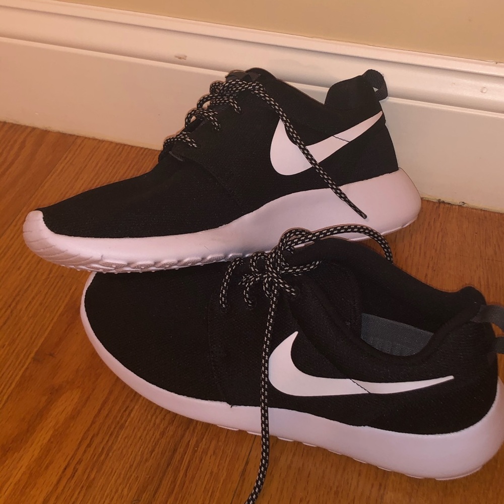Nike Roche